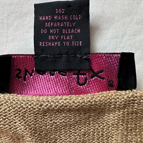 Dolman sleeve sweater/top - Picture 4 of 6